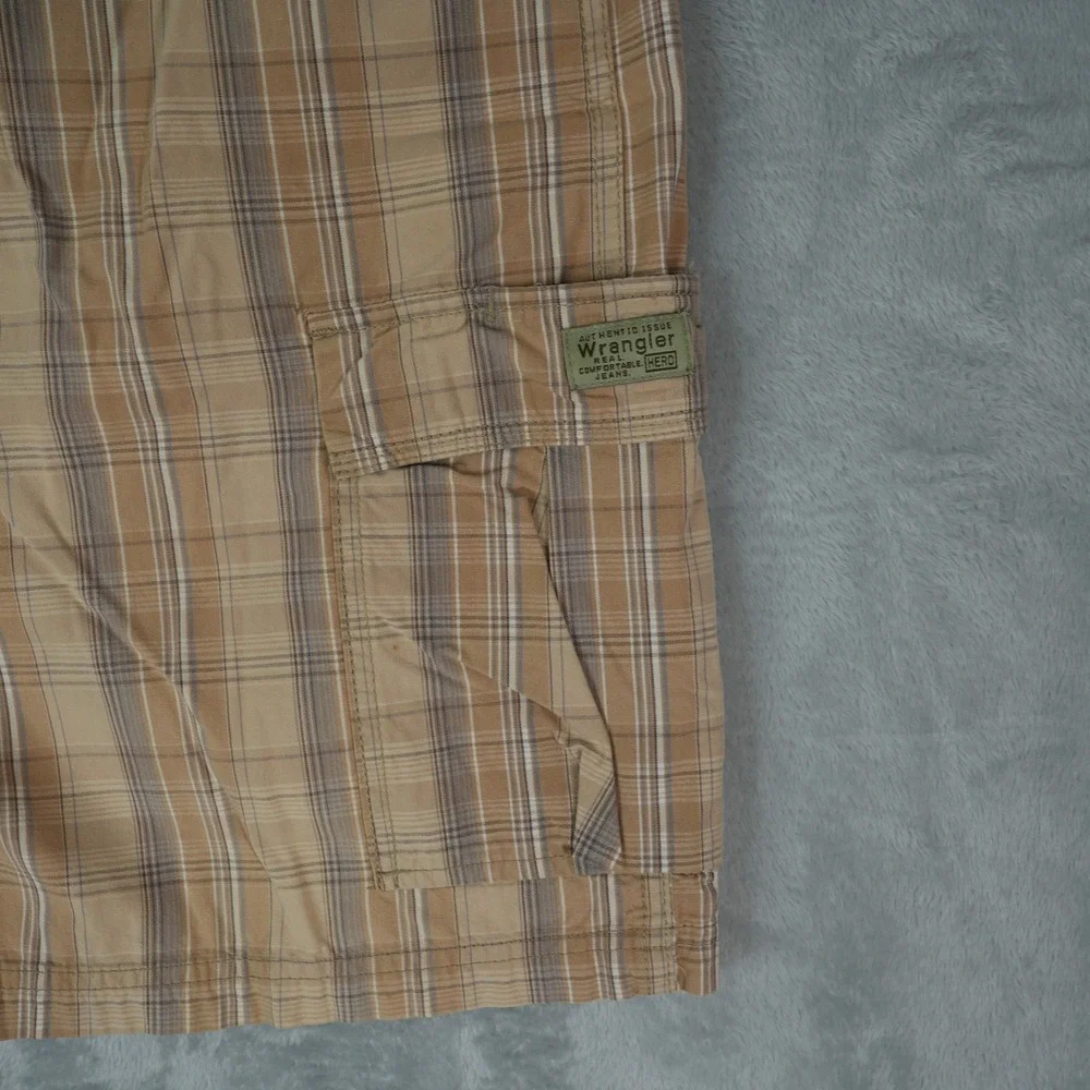 Vintage Wrangler Hero Cargo Shorts Mens 36x10 Plaid Cotton Outdoor Utility Y2K